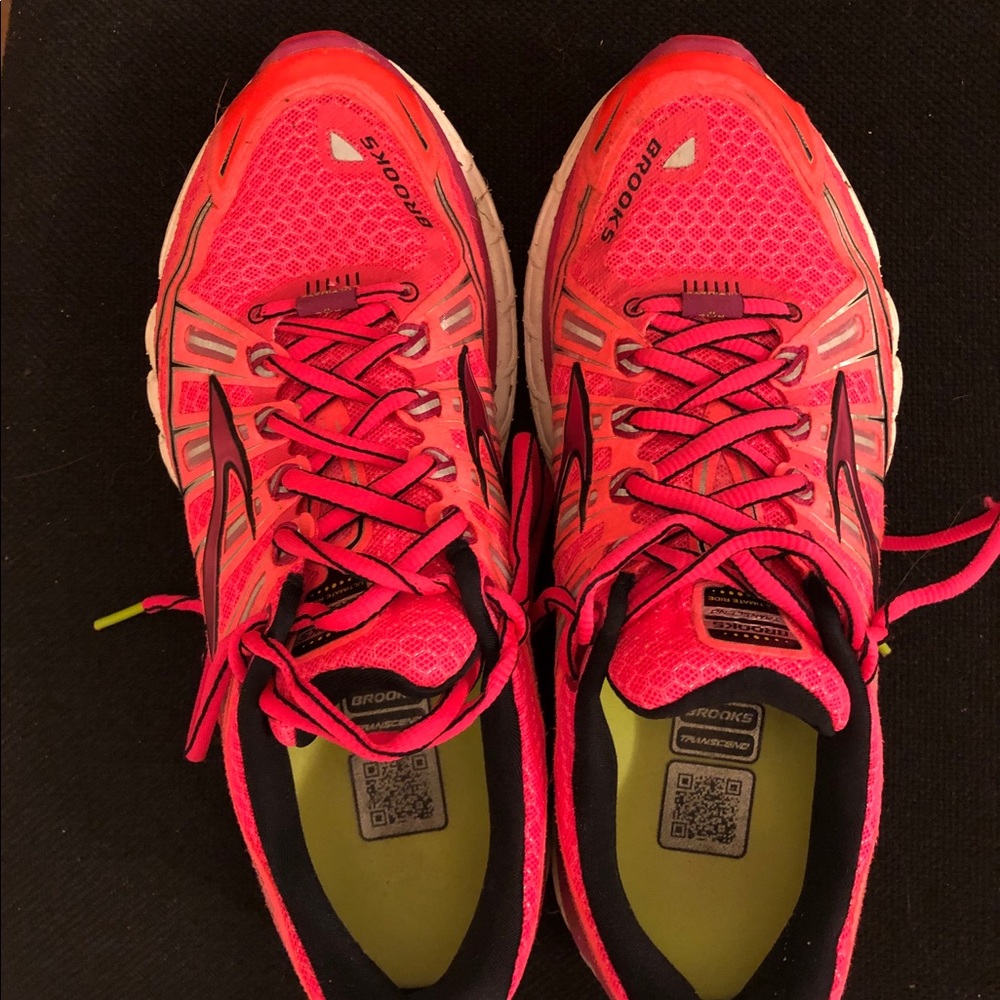 Brooks Transcend running shoes